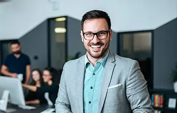 Everglow LED Technology – High-Resolution Displays for Retail, Corporate, and OOH Applications