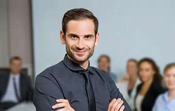 Everglow LED Technology – High-Resolution Displays for Retail, Corporate, and OOH Applications