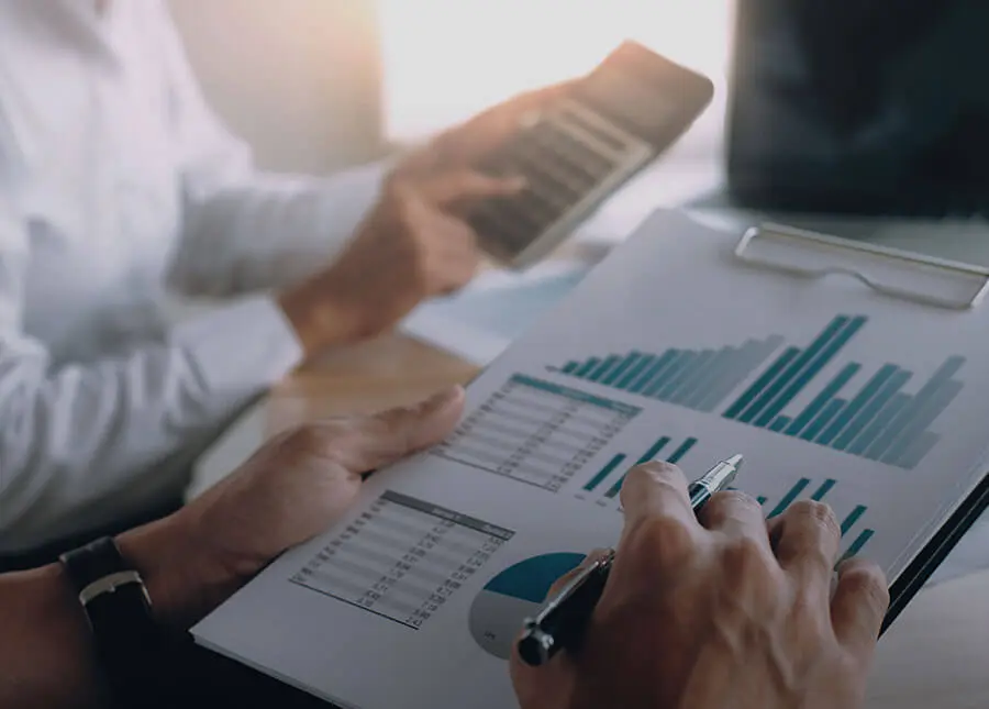 Everglow LED Technology – High-Resolution Displays for Retail, Corporate, and OOH Applications