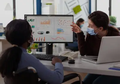 Everglow LED Technology – High-Resolution Displays for Retail, Corporate, and OOH Applications